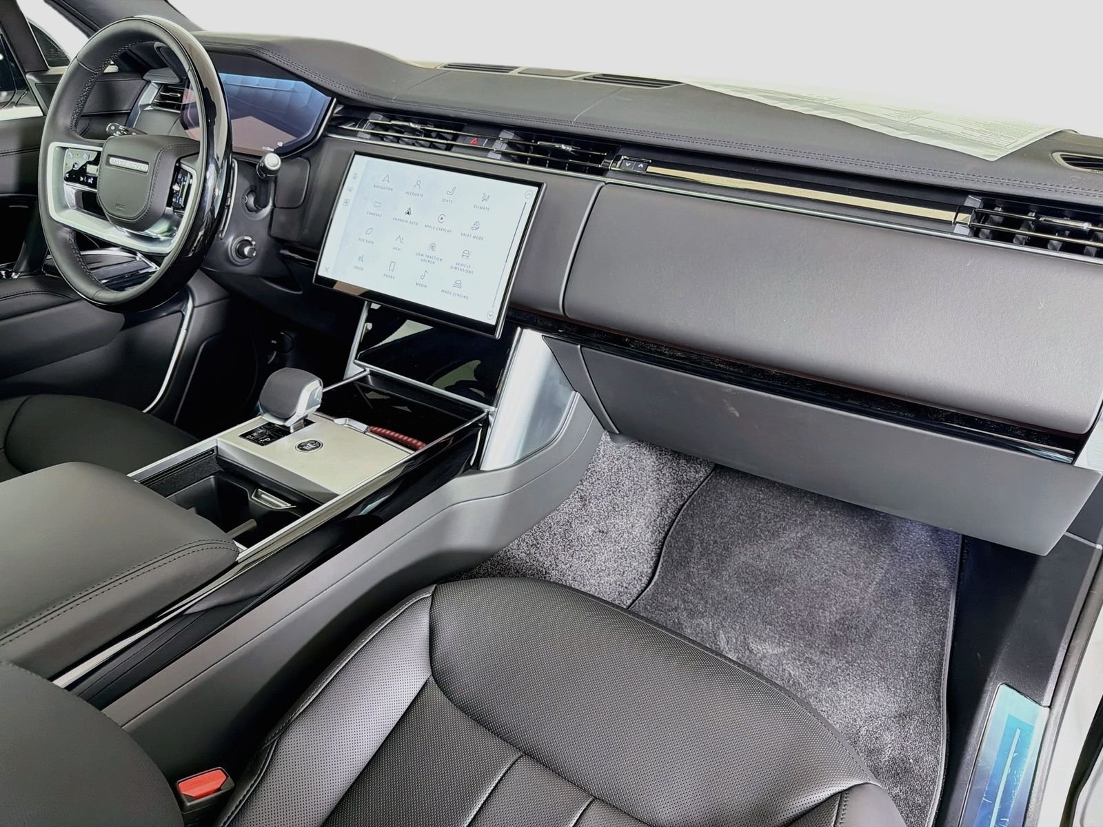 New 2026 Fuji White LAND ROVER SE 7 Seats image 34