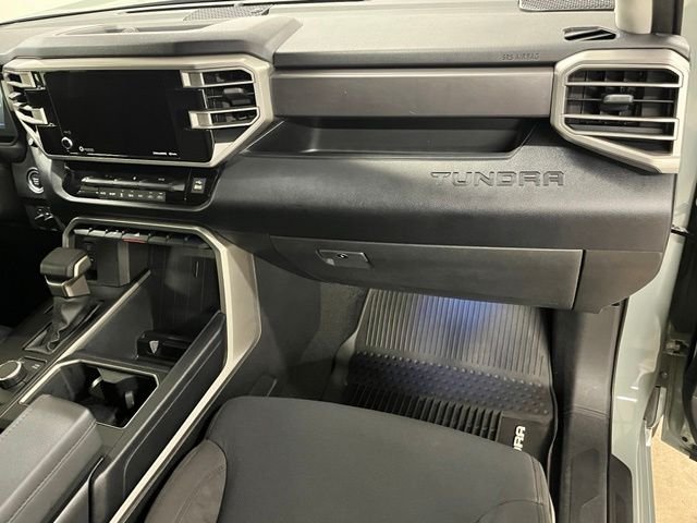 Used 2024  Toyota SR5 image 21