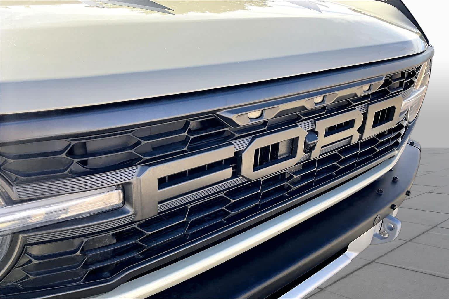 Used 2025 Desert Sand Ford Raptor image 27