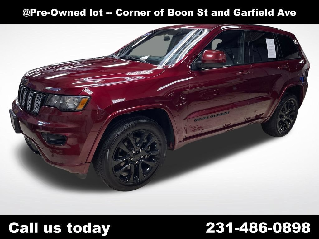 Used 2021  Jeep Laredo X image 1