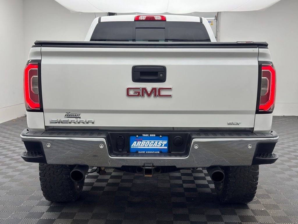 Used 2018 White Frost Tricoat GMC SLT image 9