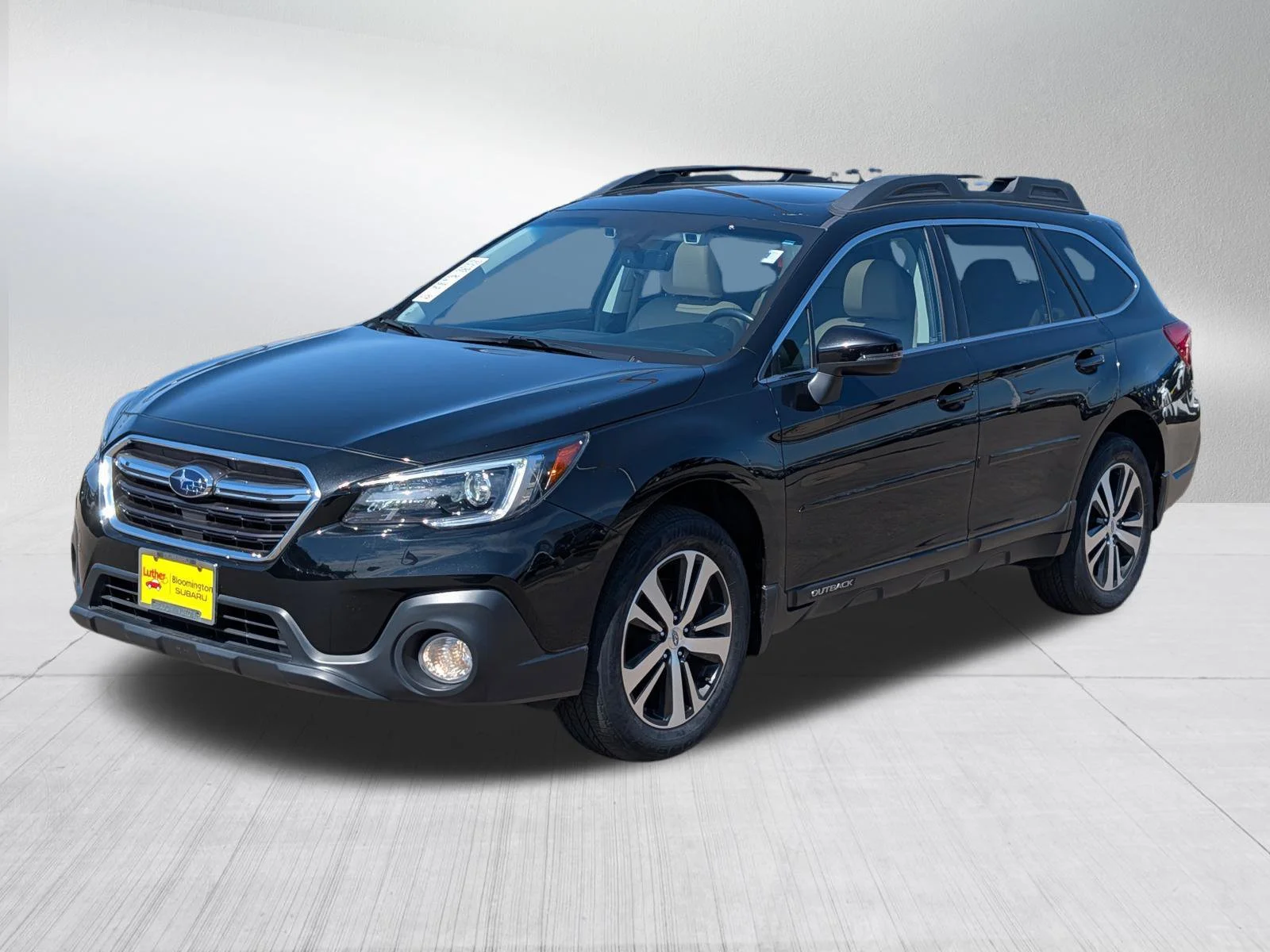 Used 2018 Crystal Black Silica Subaru Limited image 3