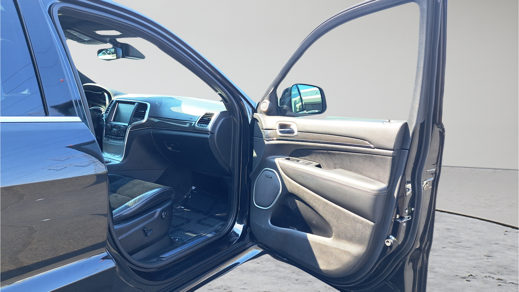 Used 2015 Black Jeep SRT image 15