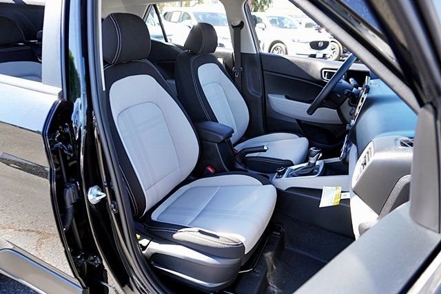 Used 2026 Black Hyundai SEL image 11