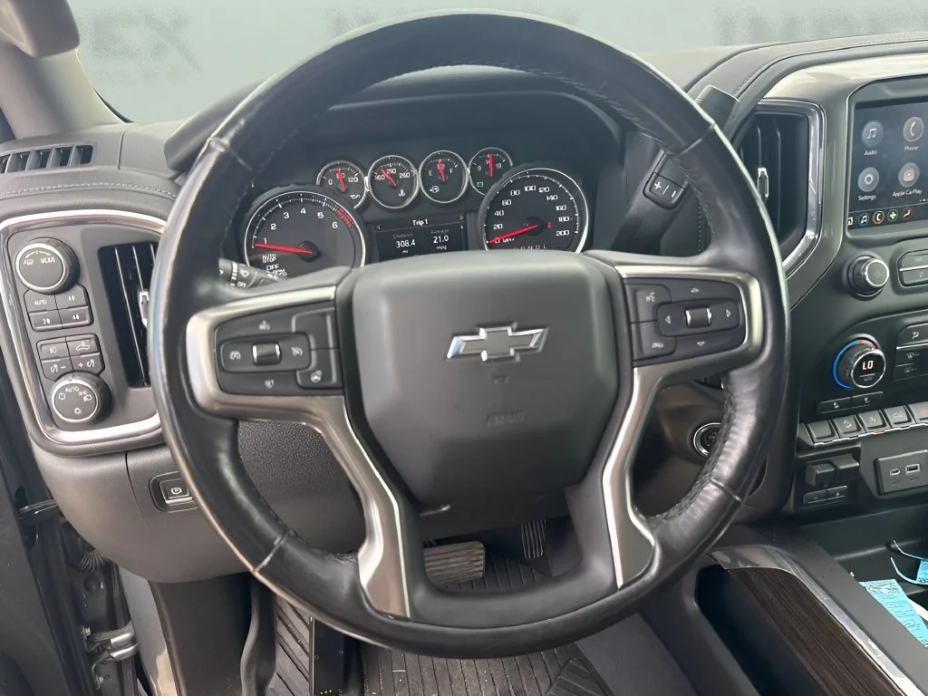 Used 2021 Satin Steel Metallic Chevrolet RST image 10