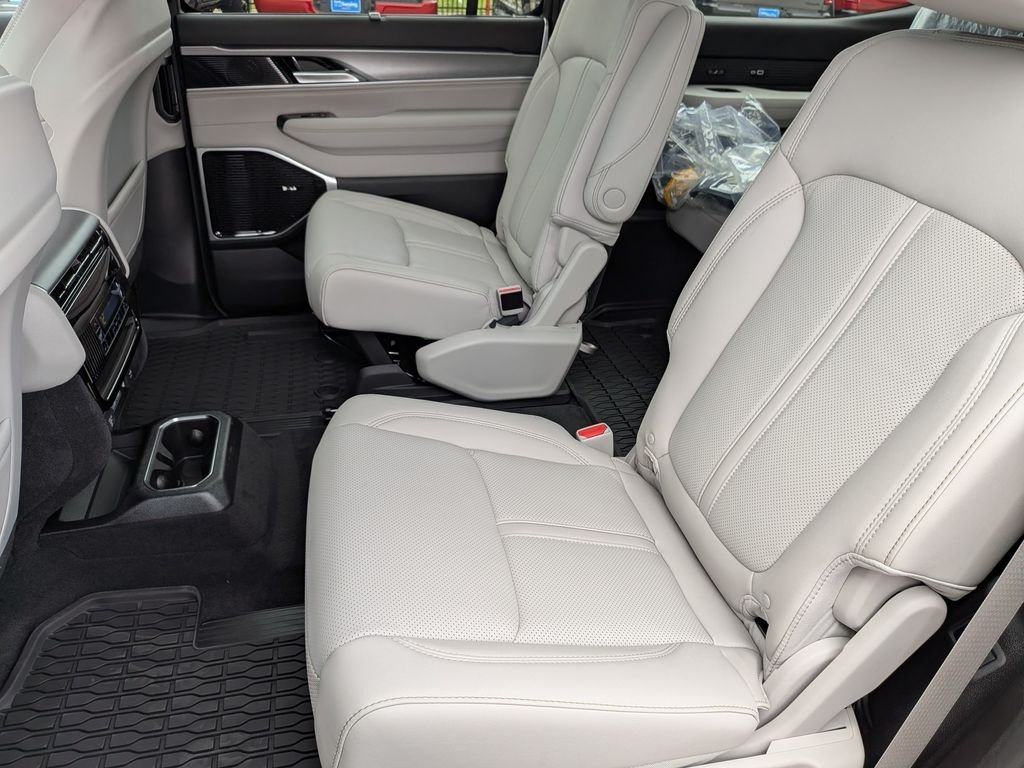 New 2026 Bright White Clearcoat Jeep Limited Reserve image 38