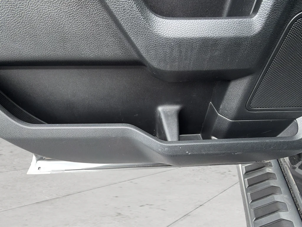 Used 2018 Gray Ford XLT image 28