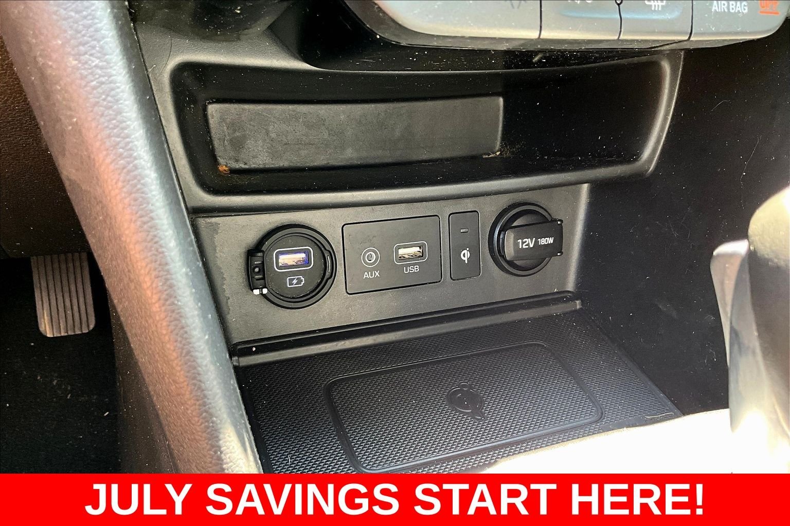 Used 2020 Blue Hyundai SEL Plus image 16