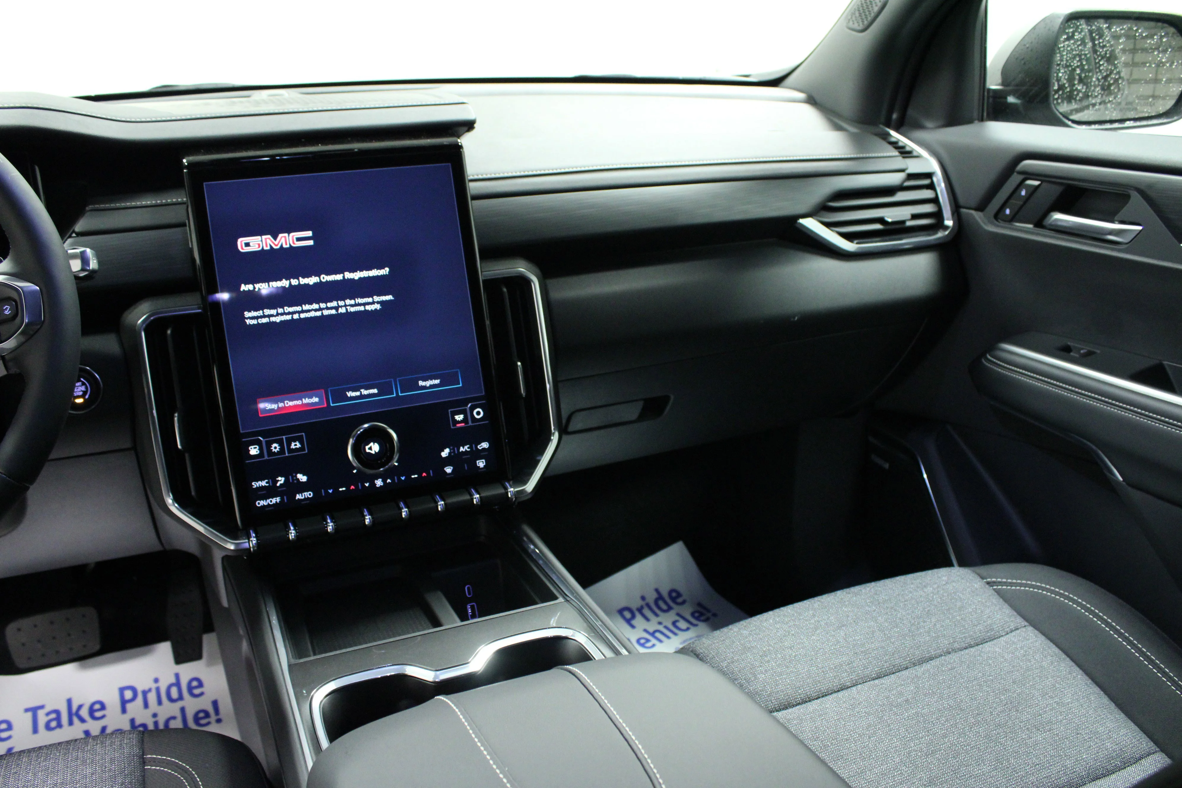New 2026 Sterling Metallic GMC Elevation image 20