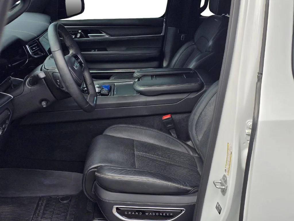 Used 2024 White Jeep Series II image 14