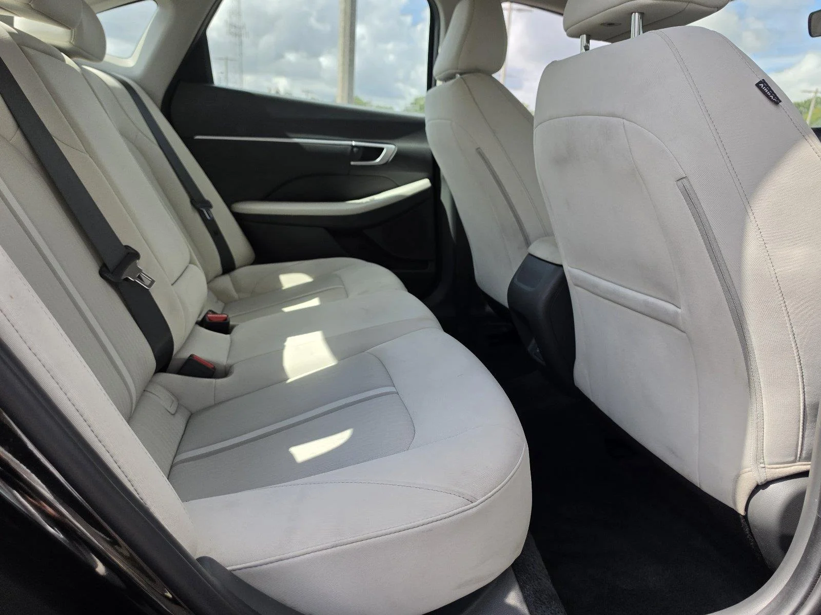Used 2025 Abyss Black Hyundai SEL image 28