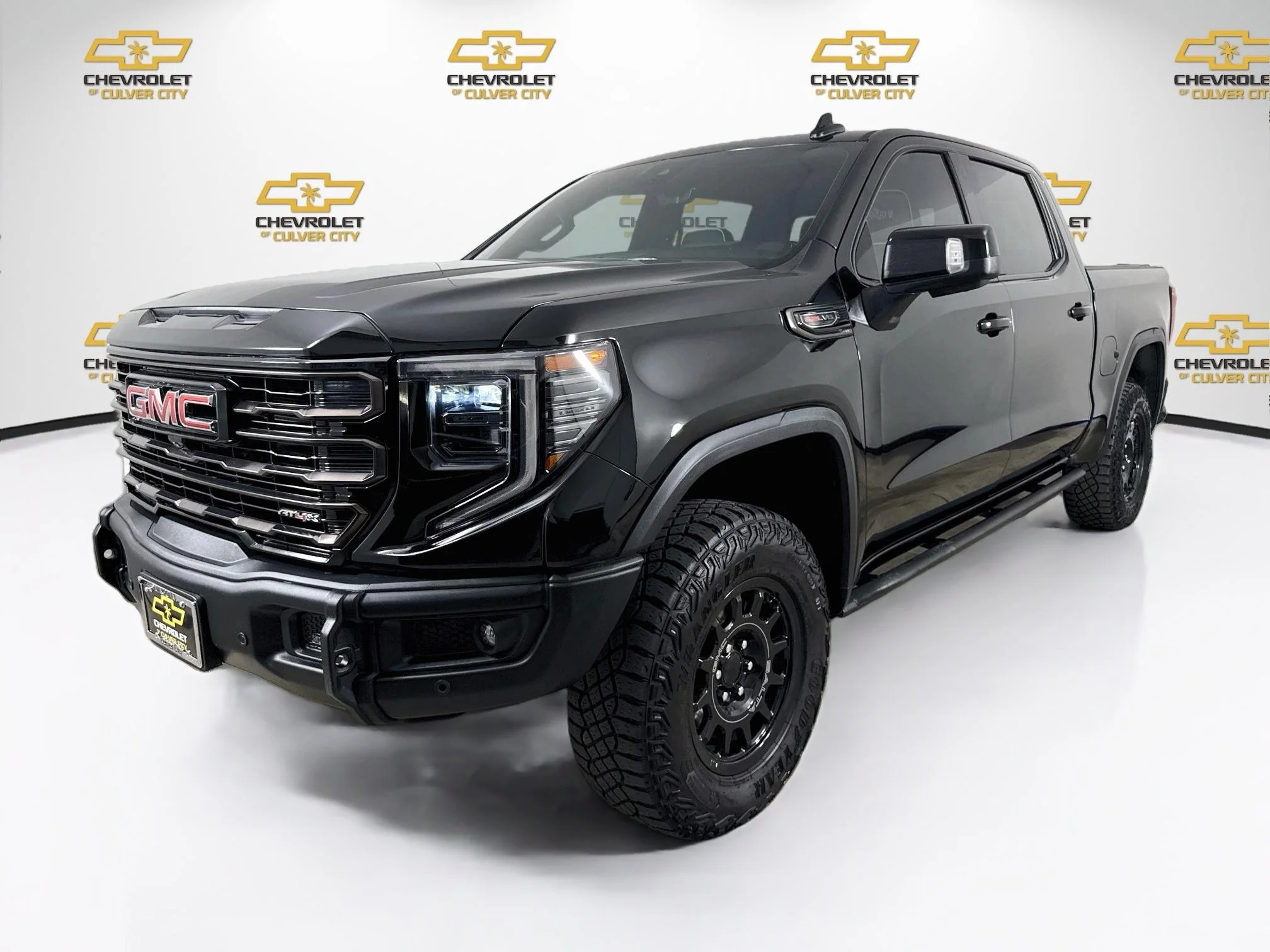Used 2024 Onyx Black GMC AT4X image 3