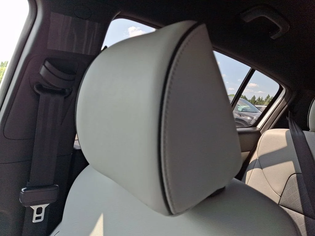 Used 2019 White Kia EX image 51