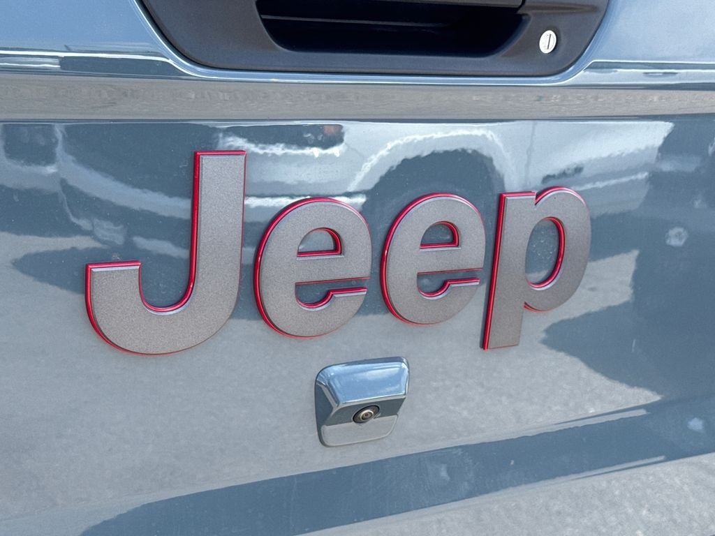 New 2026 Anvil Clear-Coat Exterior Paint Jeep Rubicon image 12