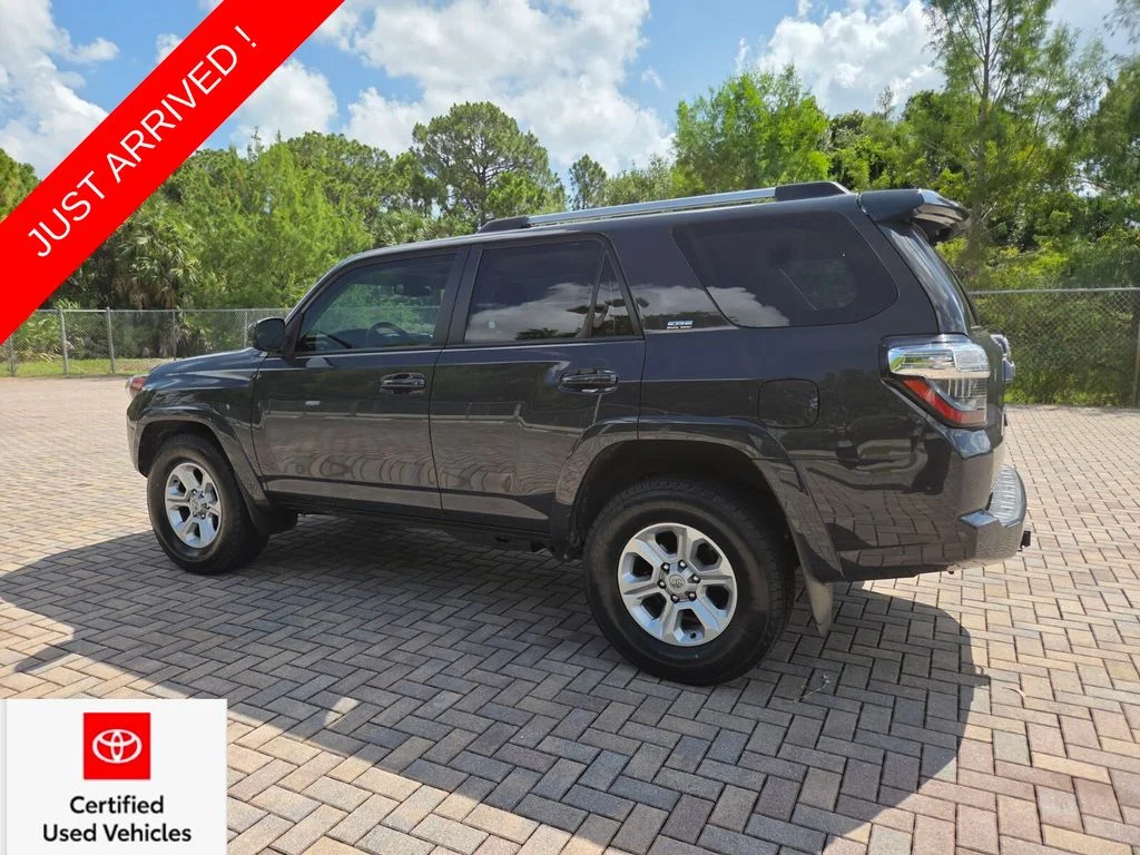 Certified Used 2024  Toyota SR5 image 9