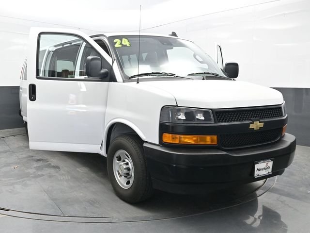 Used 2024 White Chevrolet LS image 41
