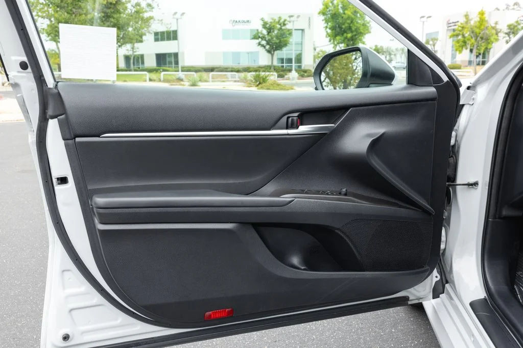 Certified Used 2022 Ice Edge Toyota LE image 13