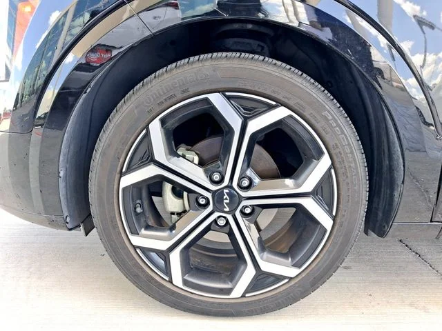 Used 2023 Black Kia EX Touring image 19