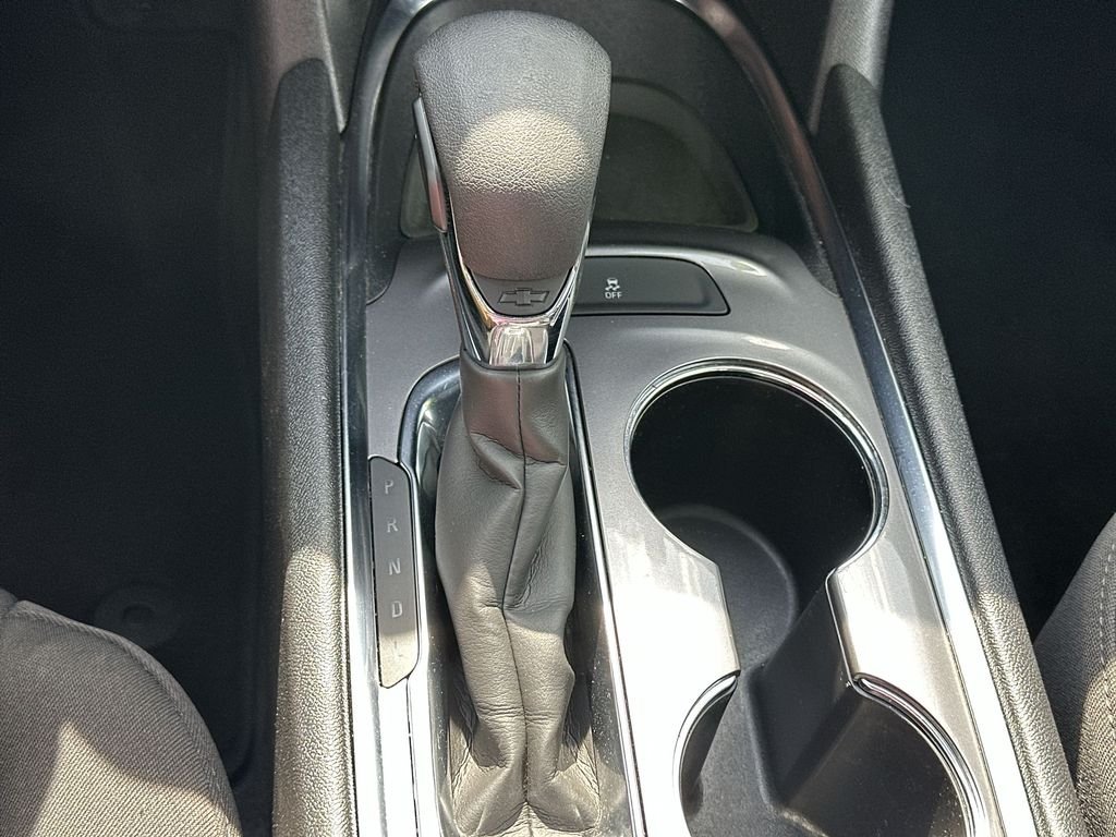 Used 2023 Summit White Chevrolet LT image 29