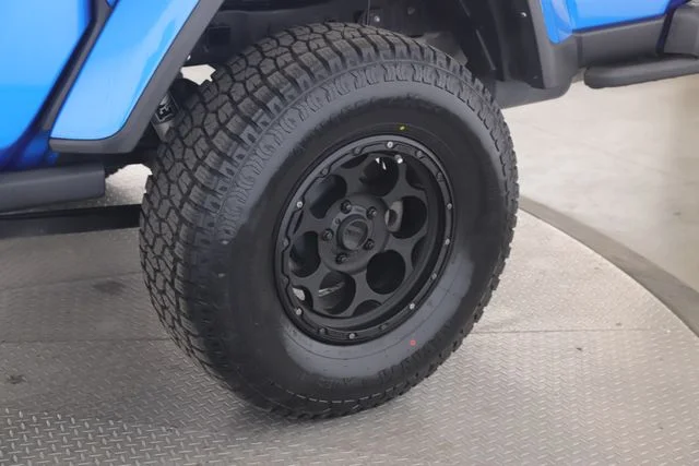 Used 2021 Blue Jeep Freedom image 14