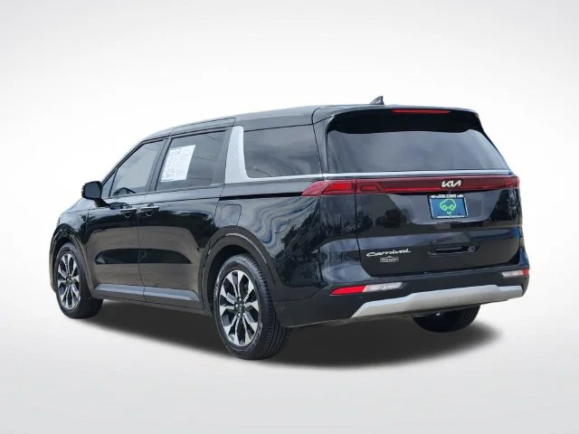 Used 2022 Black Kia EX image 6