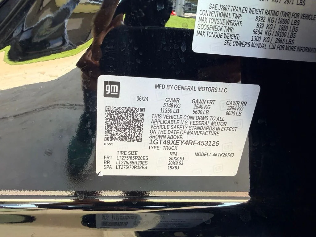 Used 2024 Black GMC Denali Ultimate image 43