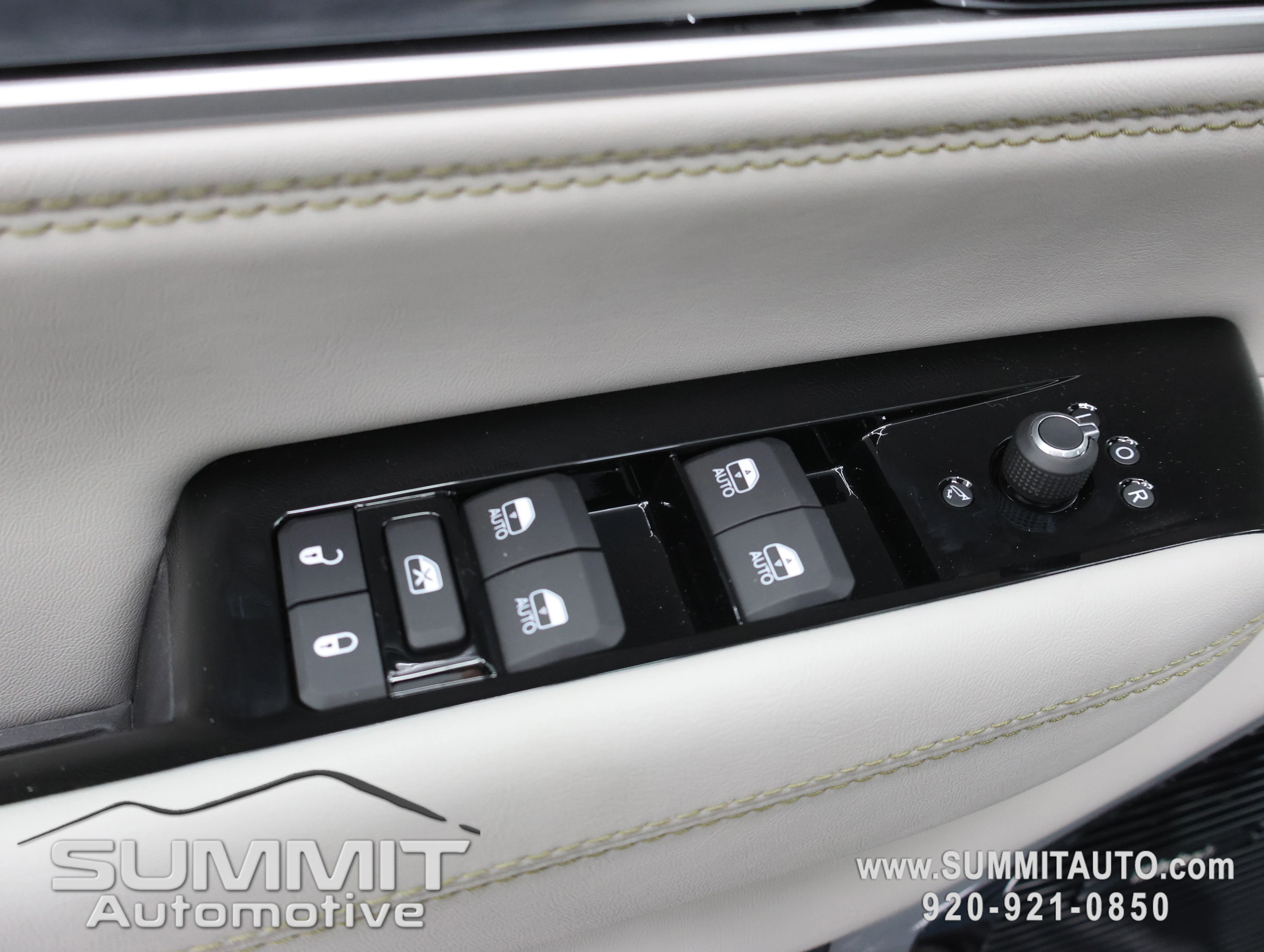 New 2026 Fathom Blue Pearl-Coat Exterior Paint (Late Availability) Jeep Limited Reserve image 49