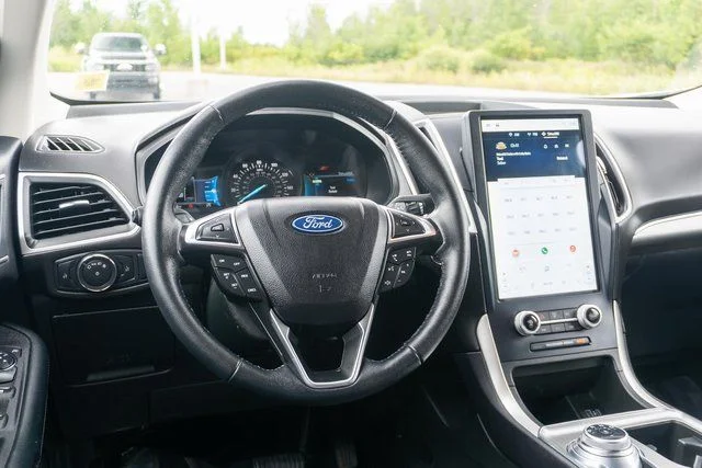 Used 2022 White Ford SEL image 13