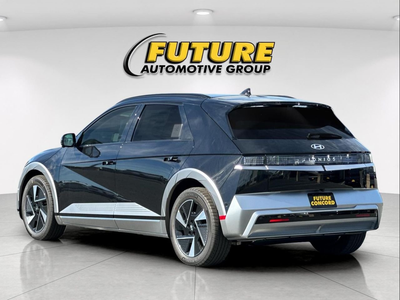 New 2026 Black Hyundai Limited image 5