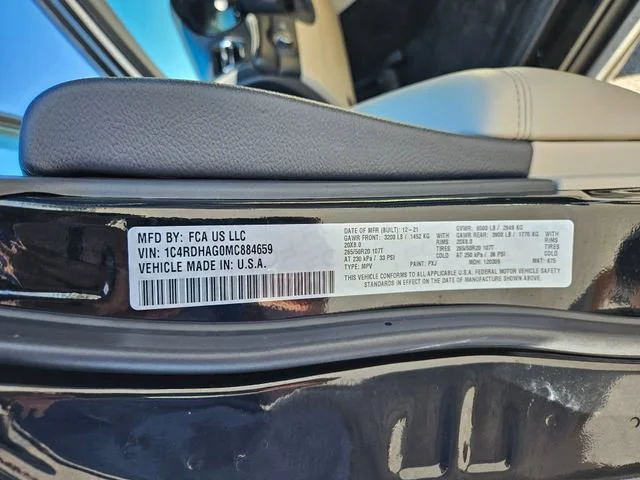 Used 2021 Black Dodge SXT Plus image 29