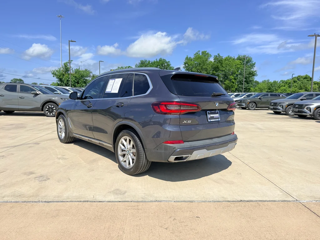 Used 2022 Arctic Grey Metallic BMW xDrive40i image 8