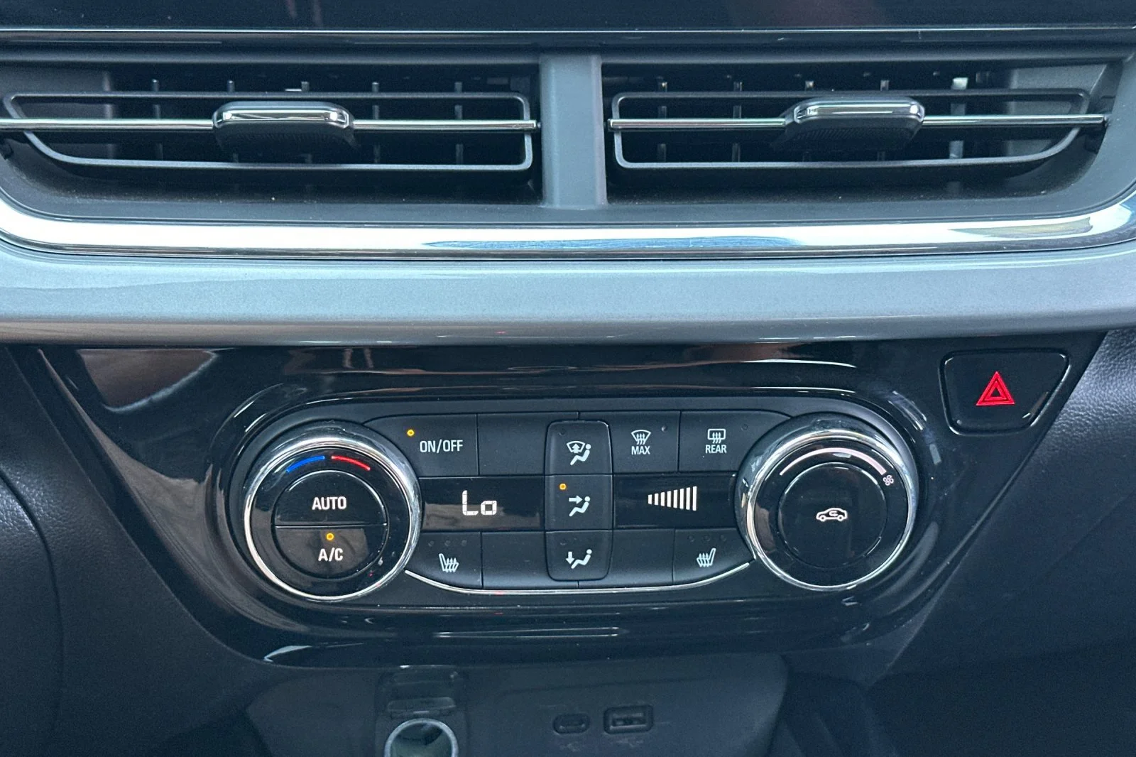 Used 2025 Gray Chevrolet LT image 20