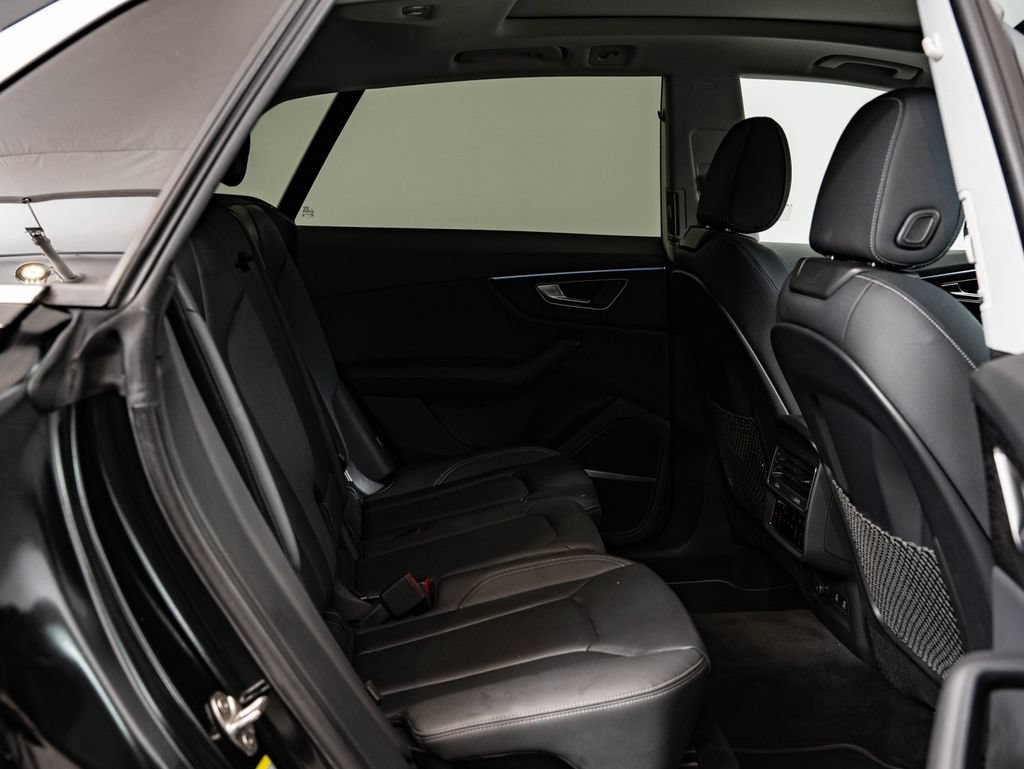 Used 2022 Mythos Black Metallic Audi 55 Premium Plus image 43