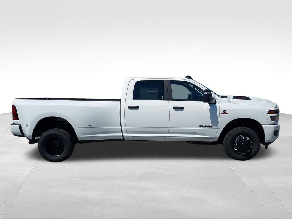 New 2027 White Ram Big Horn image 6