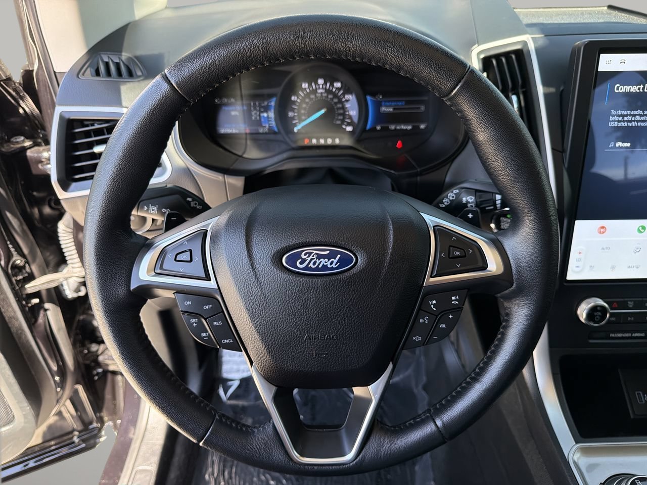Used 2023 Black Metallic Ford SEL image 28