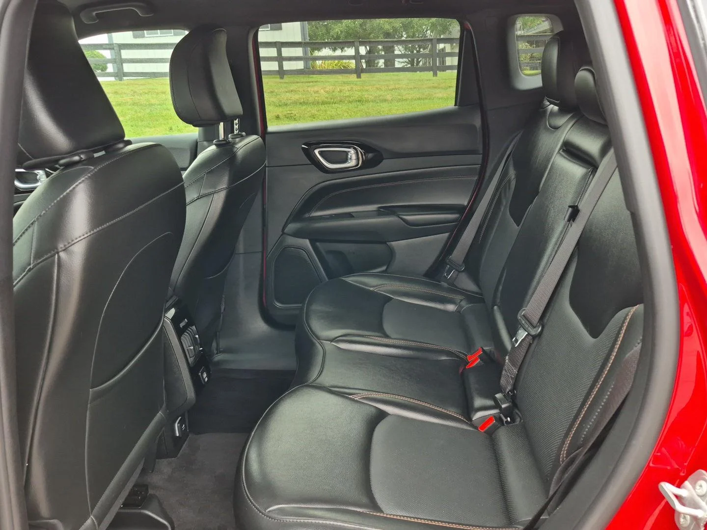 2023 Jeep Compass (RED) Edition - Photo 9