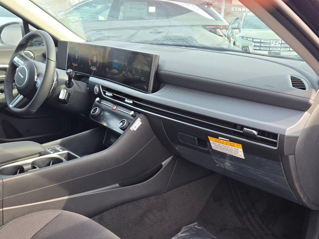 New 2026 Black Hyundai SEL Sport image 8
