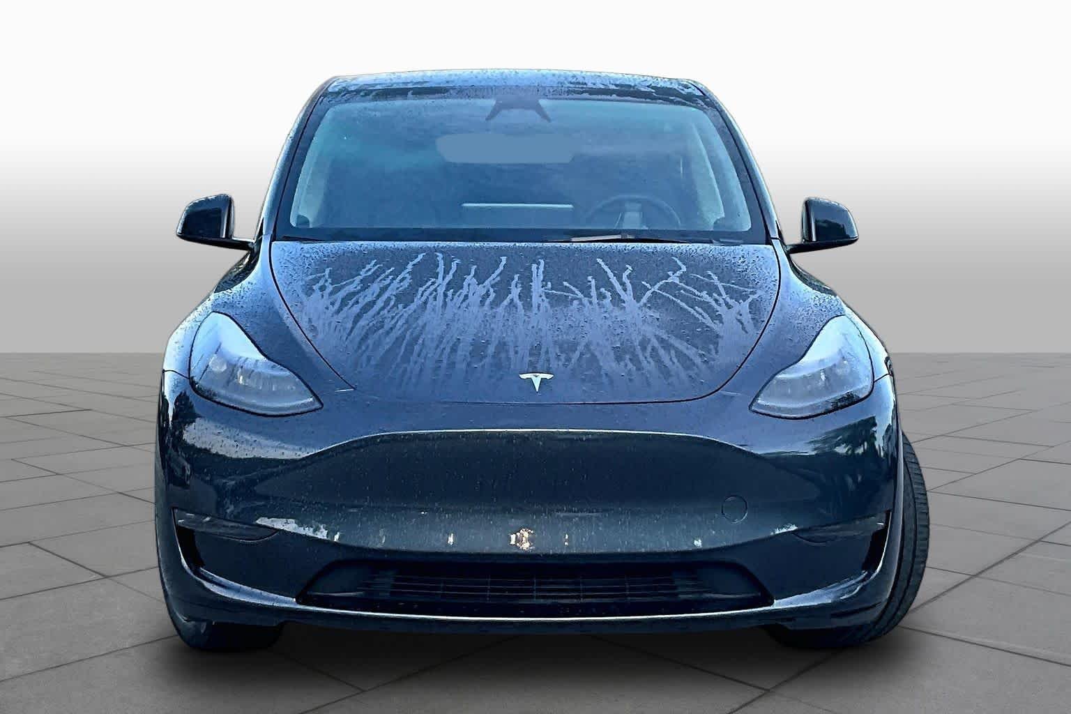 Pre-Owned 2024 Tesla Model Y