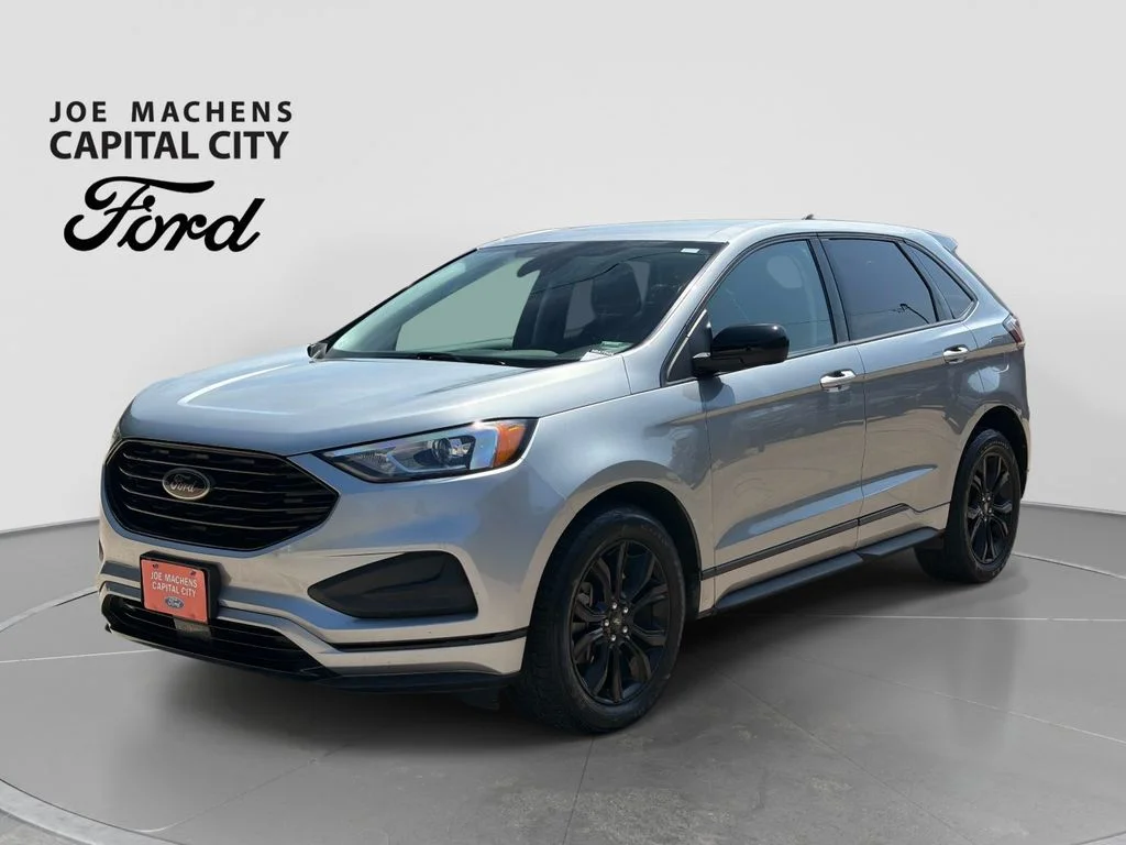 Used 2022 Silver Metallic Ford SE image 9