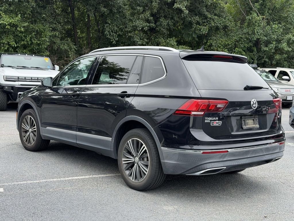 Used 2018 Black Volkswagen 2.0T SEL image 3