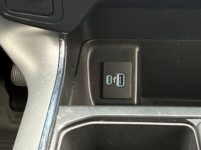 Used 2024 White Ford XLT image 6