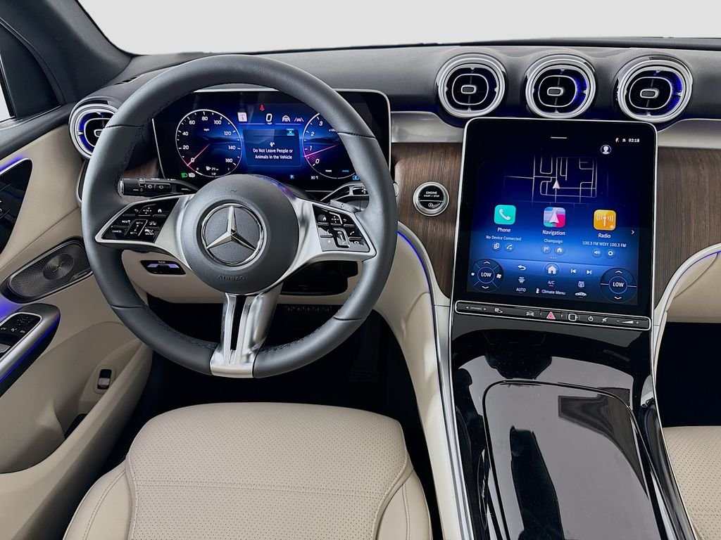 New 2026 MANUFAKTUR Moonlight White Metallic Mercedes-Benz GLC 300 image 24