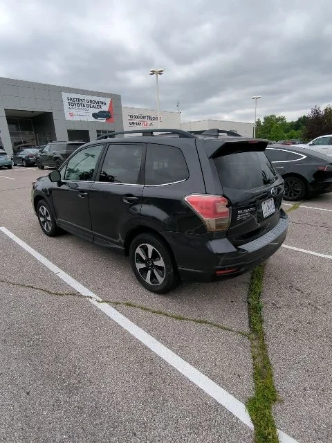 Used 2018 Gray Subaru 2.5i Limited image 2