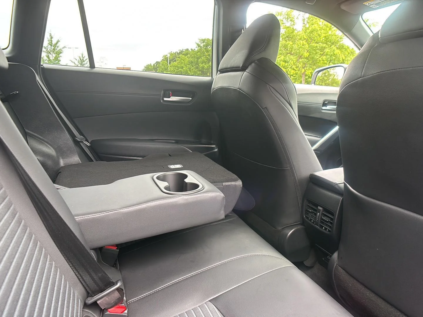 Used 2023 Wind Chill Pearl Toyota XSE image 22
