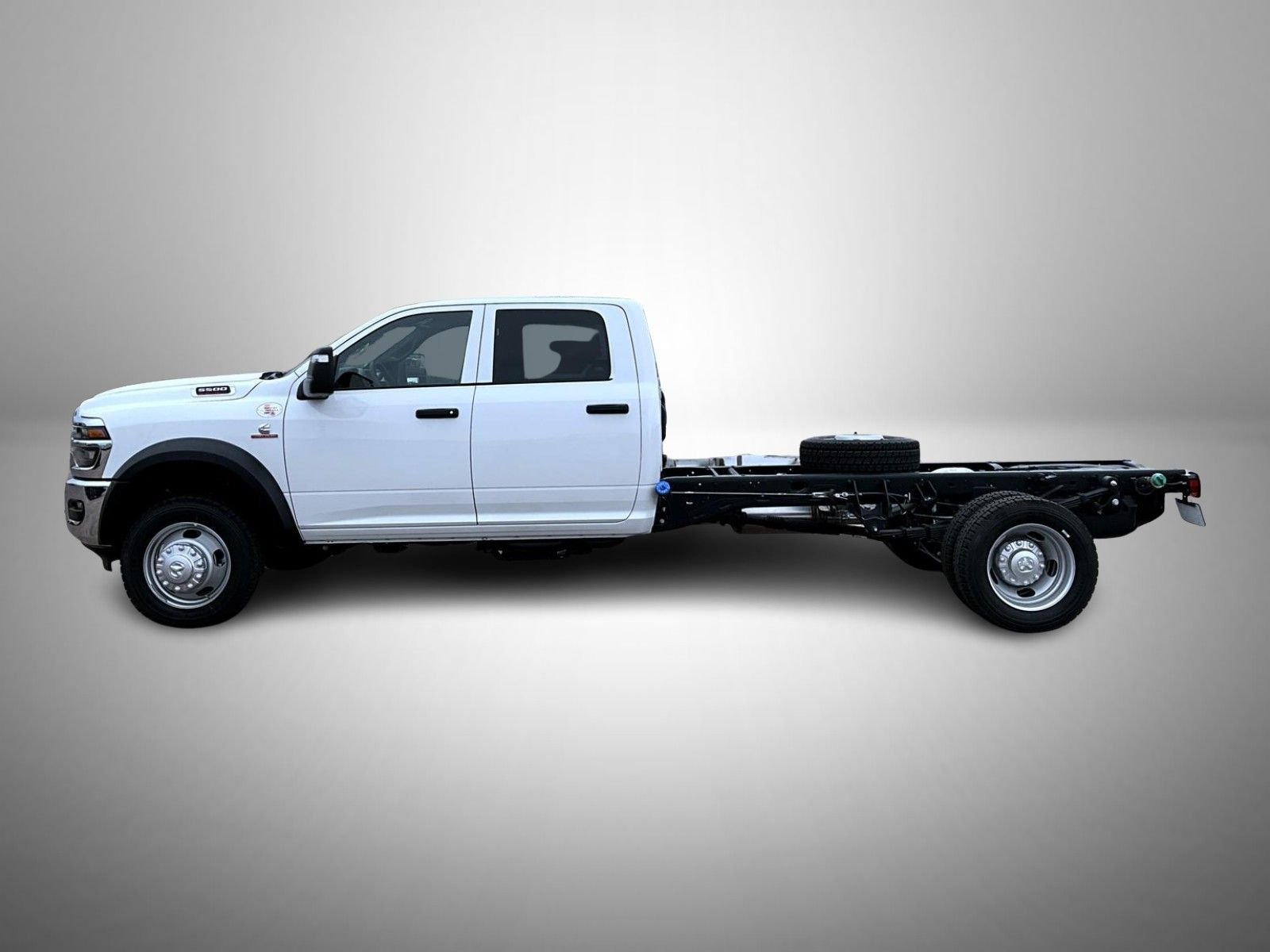 New 2026 Bright White Clear-Coat Exterior Paint RAM Tradesman image 8