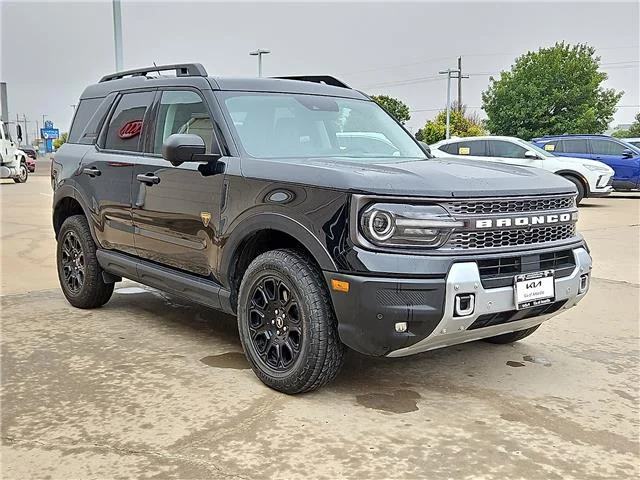 Used 2025 Black Ford Badlands 4x4 image 4
