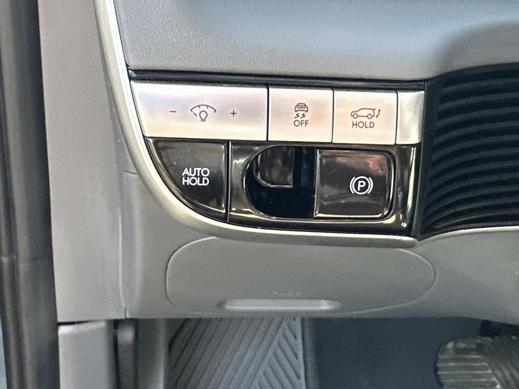 Used 2023 Blue Hyundai Limited image 30