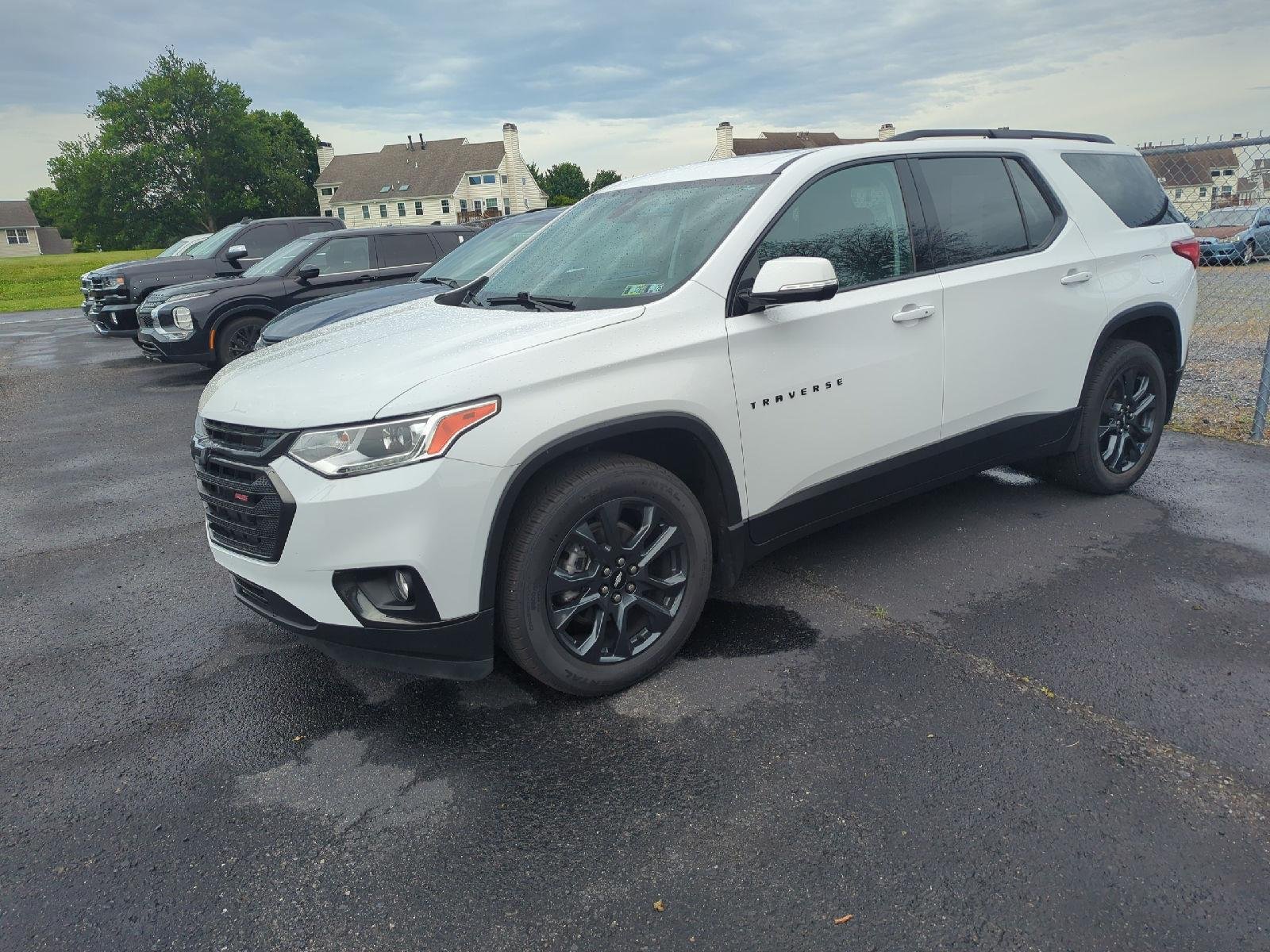 Used 2021 Summit White Chevrolet RS image 4