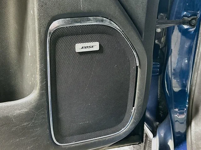 Used 2018 STONE BLUE METALLIC GMC SLT image 18