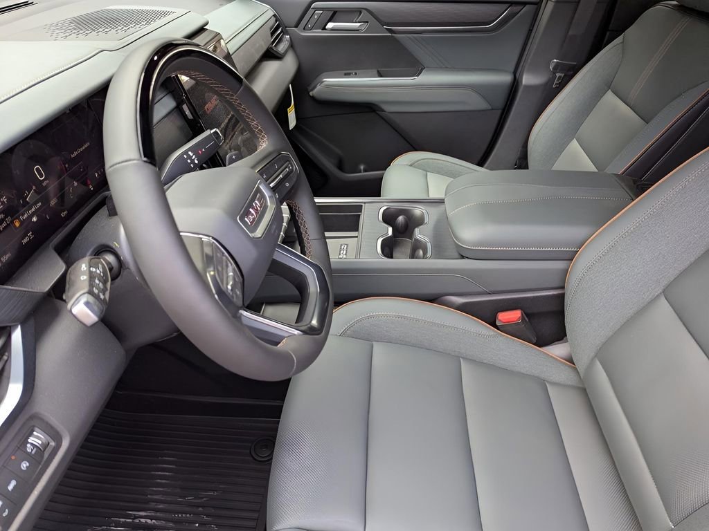 2026 GMC Acadia AT4 - Photo 8
